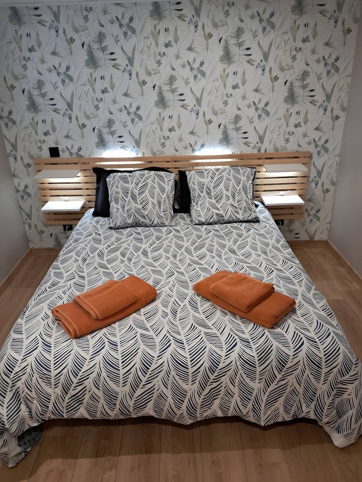 Hermès Room near Puy du Fou – Private Bath, Garden Access, Breakfast Included in Le Boupère, Fontenay-le-Comte