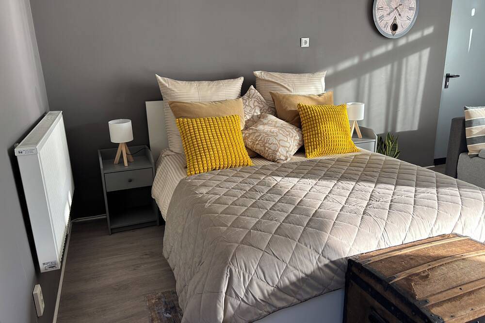 Authentic Travellers Suite in Meerbusch, Düsseldorf region