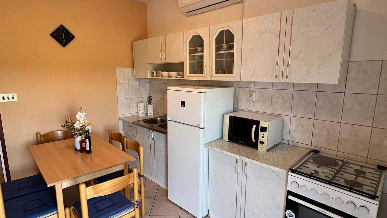 Ganze Ferienwohnung, Ferienwohnung für 4 Personen (35 m²) in Veli Rat in Sali, Dugi Otok