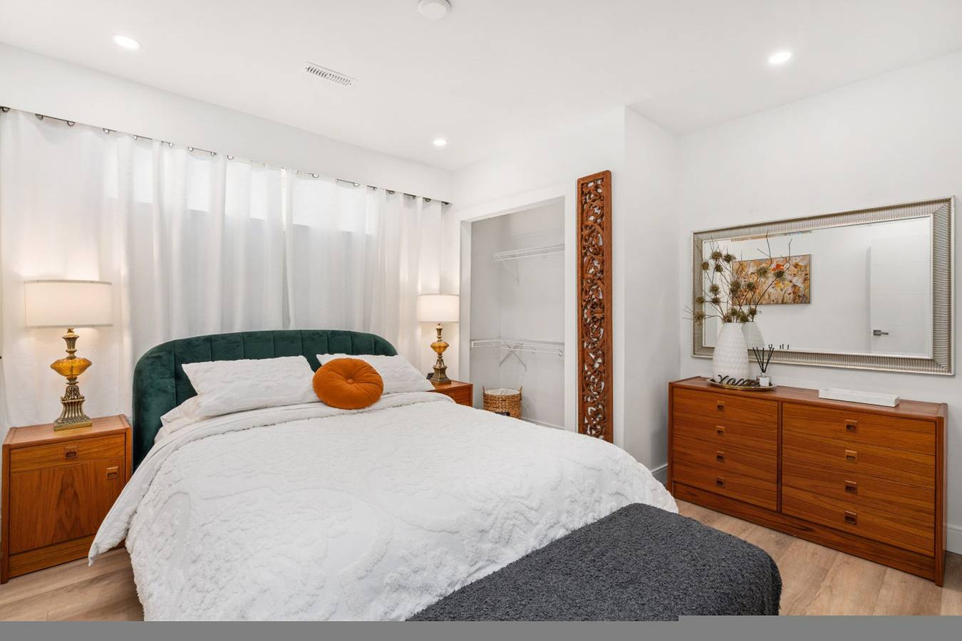 Entire apartment, Stylish 3Br Basement Suite | Quiet Vancouver Area in Vancouver, British Columbia