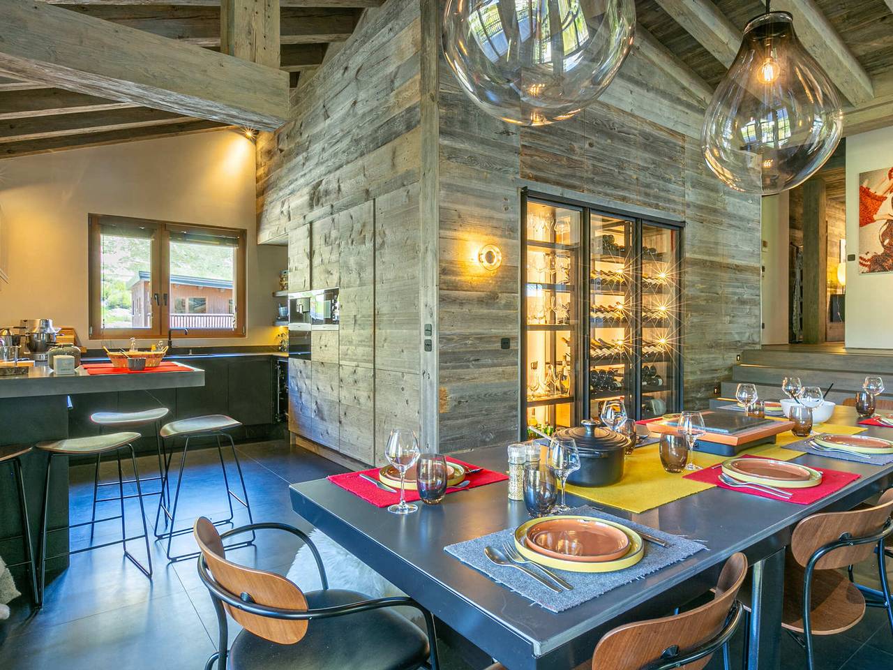 Geheel appartement, Stunning Top-Floor 5-Bedroom Apartment with Panoramic Views Near Slopes in Val-d'Isère, Massif de la Vanoise