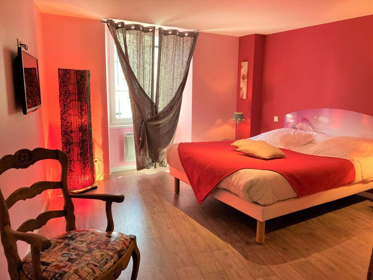 Double Room in Saugues, Haute-Loire