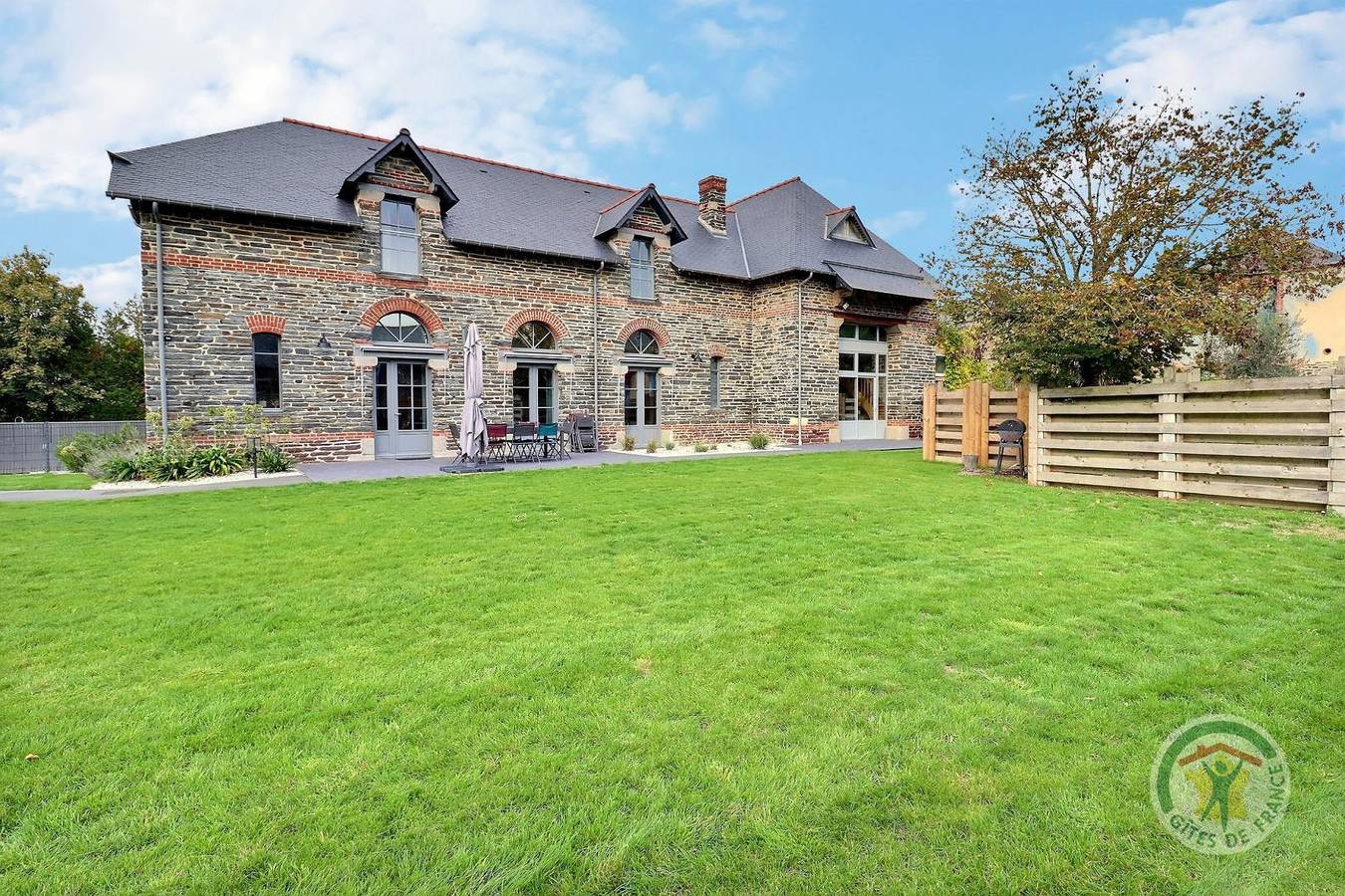 Gîte für 10 Personen mit Terrasse in Domloup, Rennes und Umgebung
