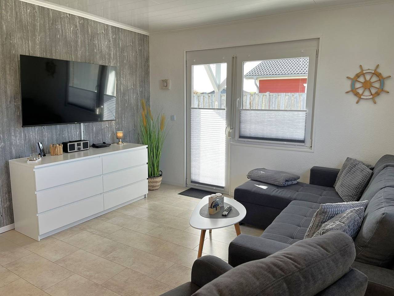 Tolles Ferienhaus direkt an der Nordsee, 5km von Büsum entfernt. Kurtaxenfrei in Warwerort, Nordseeküste