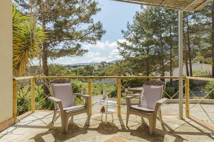 Villa pour 4 personnes, avec terrasse et jardin - 1