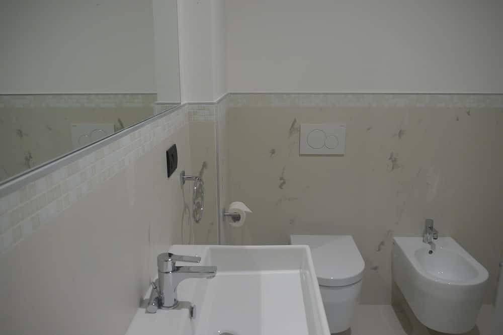 Ganze Wohnung, Venedig Lido - Exklusive Ferienwohnung mit eigenem Garten in Lido di Venezia, Venedig
