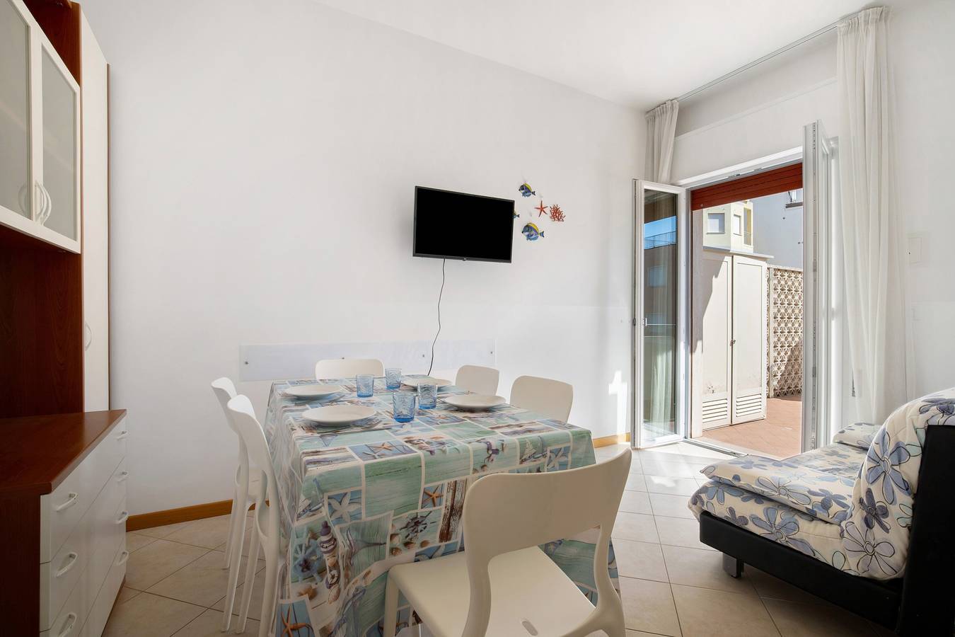 Ganze Wohnung, Ferienwohnung 'Residenz International' mit privater Terrasse, Balkon und Klimaanlage in Lido di Jesolo, Jesolo