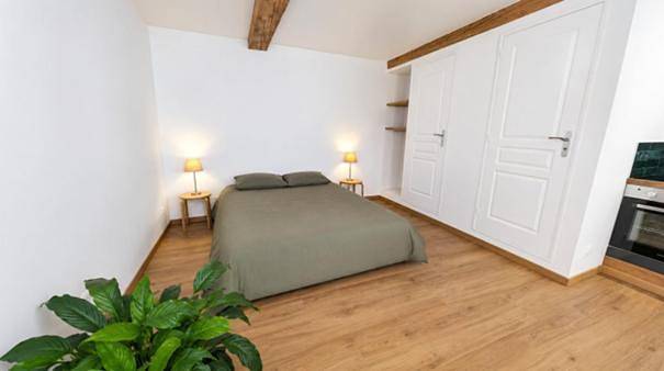 Gîte pour 2 personnes, avec vue et terrasse à Cournon-d'Auvergne - 2