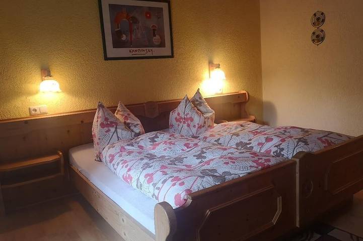Ferienwohnung für 4 Personen, mit Balkon und Garten sowie Pool und Sauna in Sankt Oswald-Riedlhütte - 2