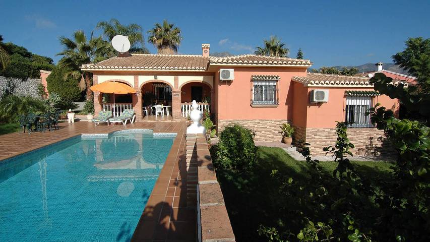 Villa voor 7 personen, with Balkon and Terras as well as Tuin in Mijas
