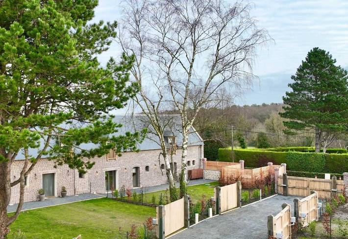 Location de vacances pour 10 personnes, avec Terrasse ainsi que Jardin et Piscine à Cricquebœuf - 2