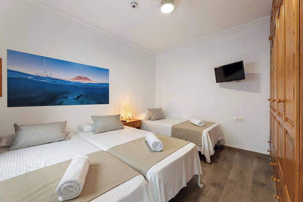 La Graciosita  Coastal Escape  by Bayside in La Graciosa, Parque Natural Archipiélago Chinijo