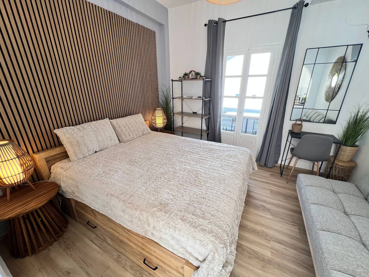 Estudio entero, Estudio 'Aeolian Blu 5' con vistas al mar, Wi-Fi y aire acondicionado in Parikiá, Paros
