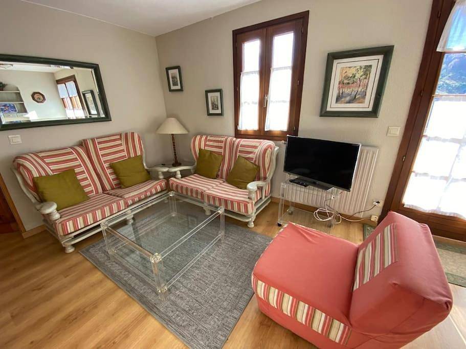 Appartement entier, Two-Bedroom Apartment with Mountain View in Formigal (Ski), Sallent de Gállego