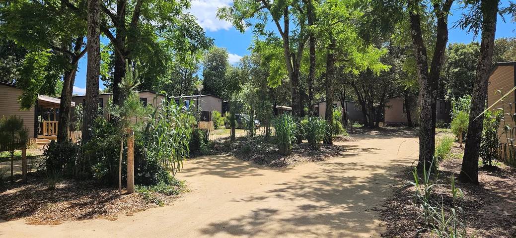 Camping pour 2 personnes, avec piscine et terrasse, animaux acceptés à Saint-Jean-de-Monts - 3