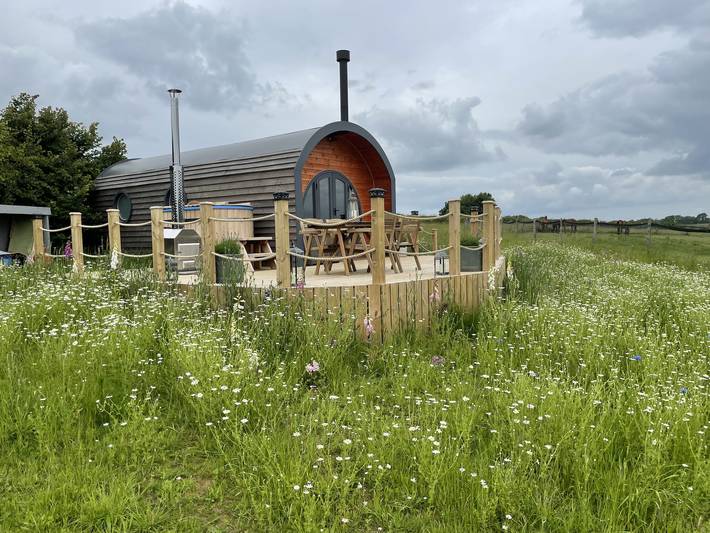 Holiday letting for 4 people, with Hot tub and Terrace as well as Garden in Oxfordshire