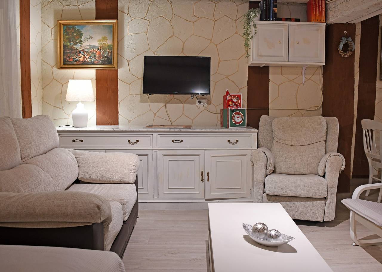 Ferienhaus 'La Casa de los Abuelos' mit Bergblick, Wlan und Klimaanlage in Arenas de San Pedro, Valle del Tiétar