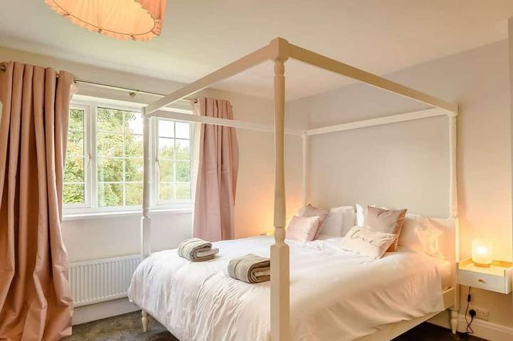 3 Bed in Rochdale in Rochdale, Greater Manchester