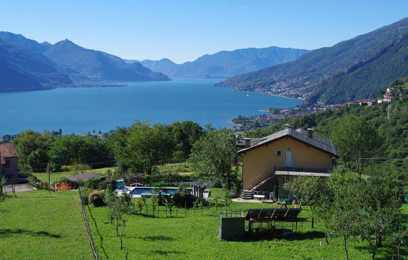 Casa Fontanera in Travisa, Gravedona ed Uniti