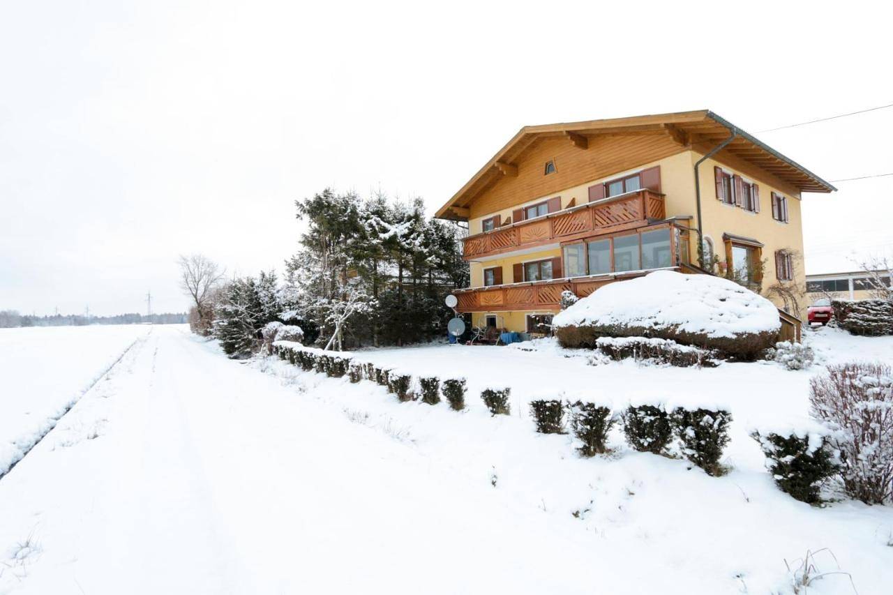 Ganze Wohnung, One-Bedroom Apartment with Balcony in Glanegg (Salzburg), Salzburg