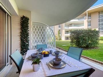 Gîte pour 4 personnes, avec terrasse, animaux acceptés dans Plage du Port Fréjus