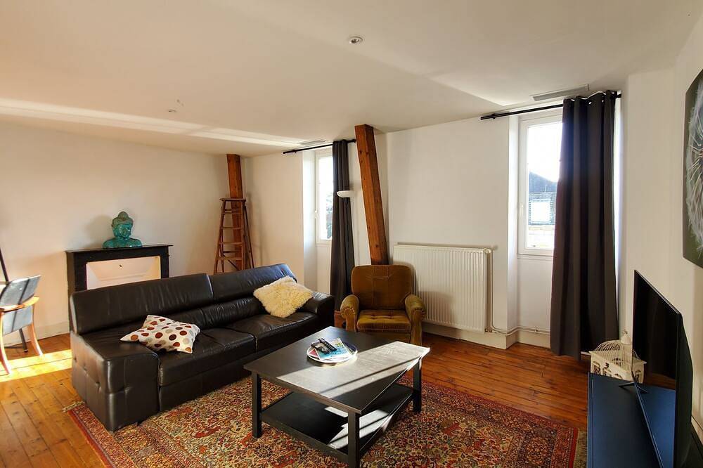 Entire apartment, Charmant Appartement Brive Centre in Brive-la-Gaillarde, Brive-la-Gaillarde region