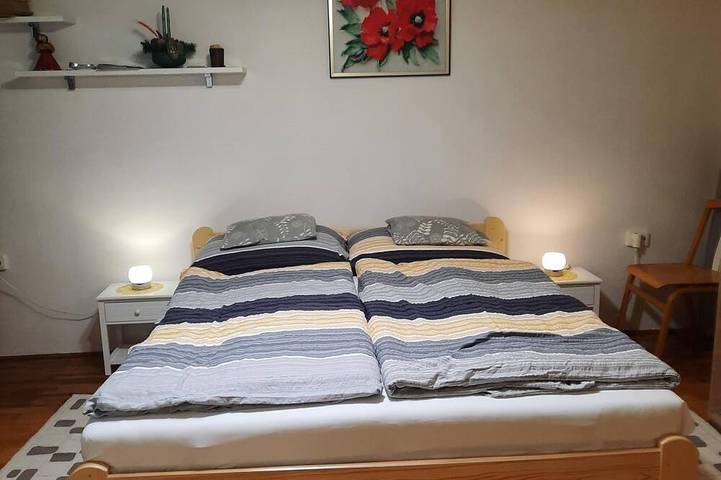 Ganze Wohnung, In Bük im Parterre mit Garten in Bük, Komitat Eisenburg