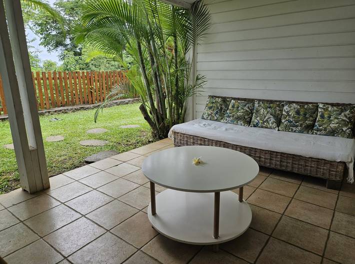 Gîte pour 4 personnes, avec piscine et terrasse à Saint-Leu - 2