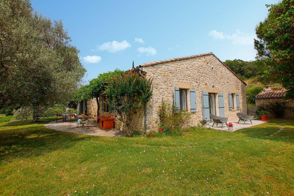 Stunning home in St Montan in Saint-Montan, Privas