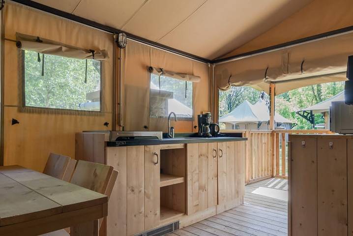 Camping für 4 Personen, mit Terrasse und Balkon/Terrasse in Drenthe - 3