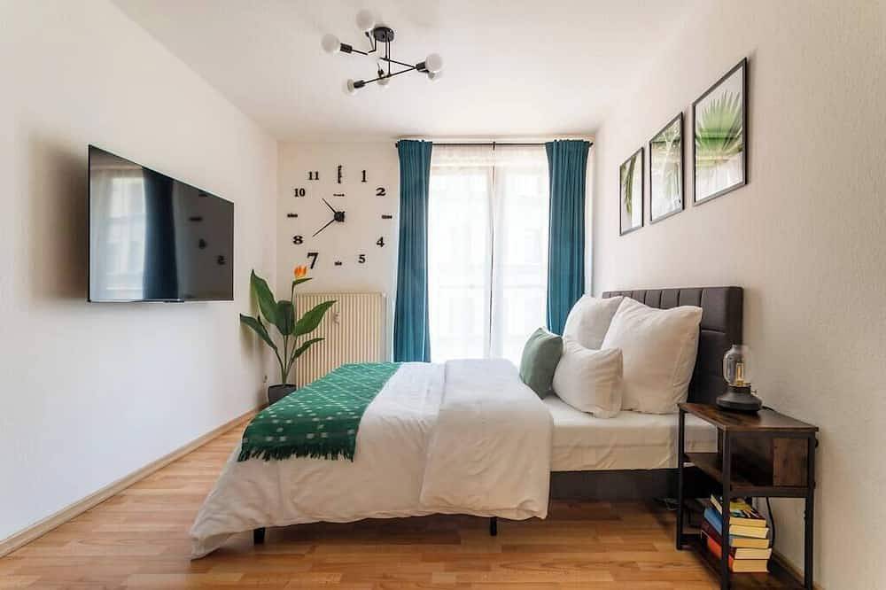 Ganze Wohnung, Two Apartments in One Building–Schlachte Bremen in Mitte Bremen, Bremen