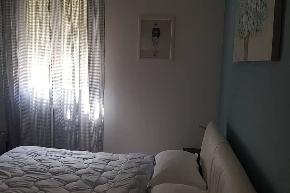Entire apartment, Complete apartment adjacent to historic center in Modena, Modena Province