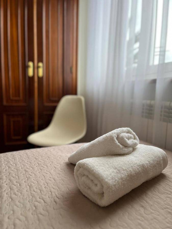 Double Room with Private Bathroom in Villapedre, Navia