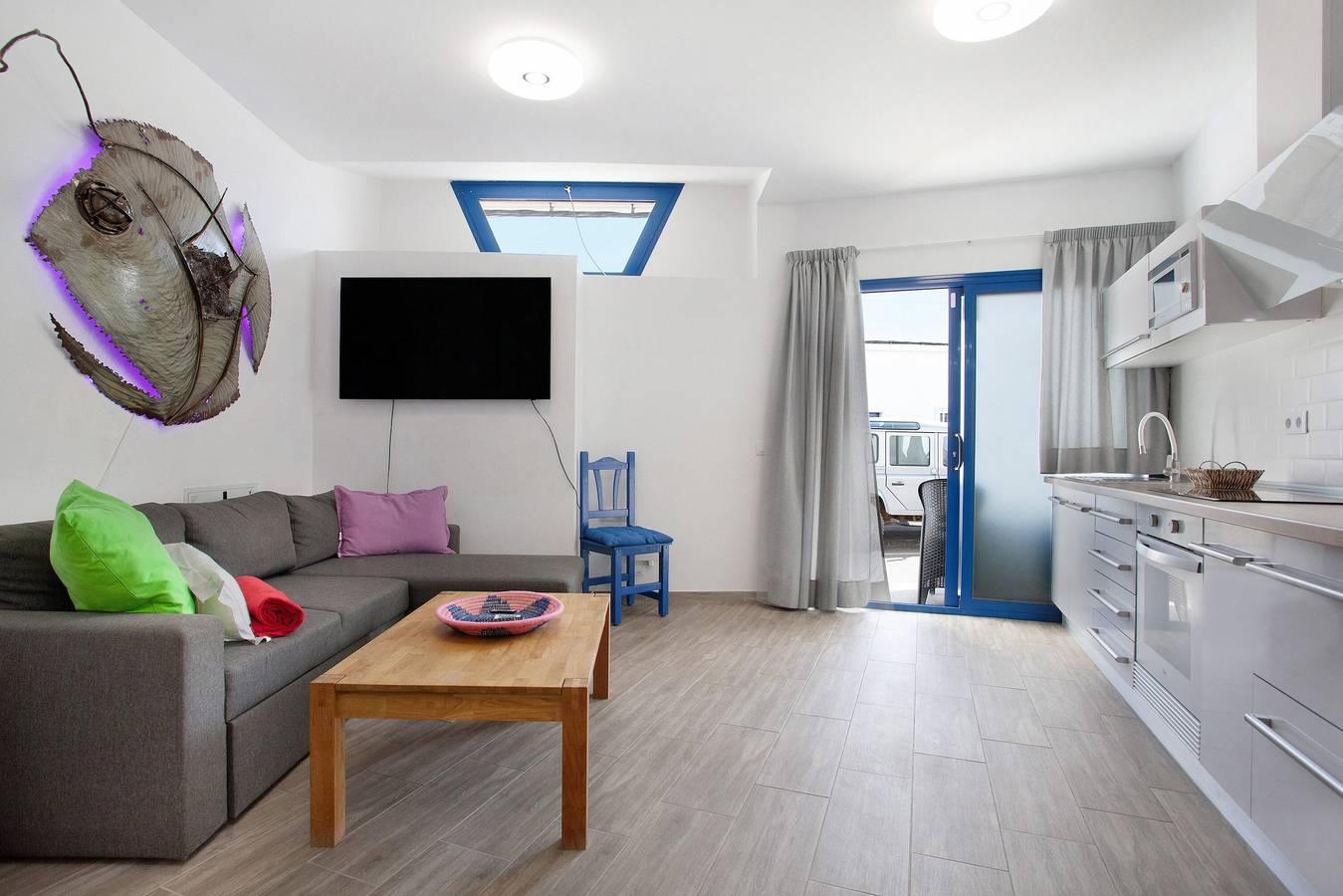 Entire apartment, Vacation Apartment 'Cotillo Esencia Tropical' with Private Terrace and Wi-Fi in El Cotillo, La Oliva