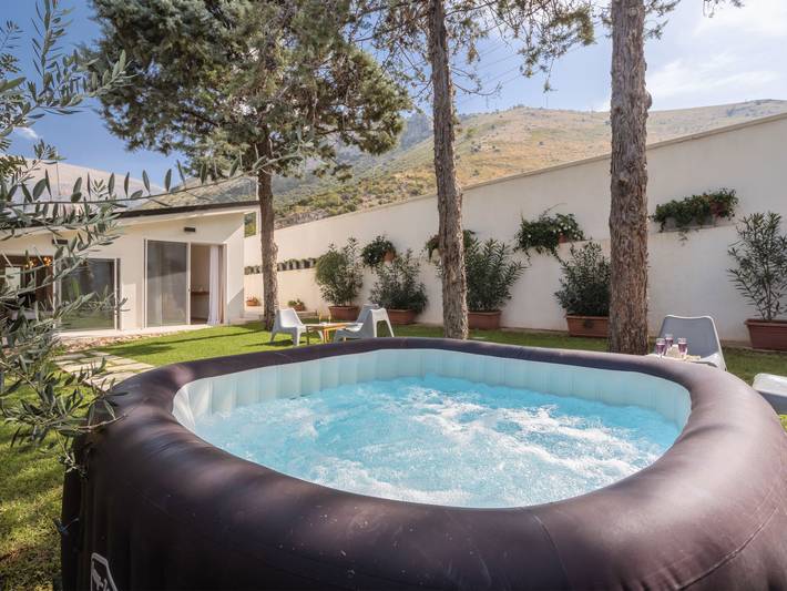 Ferienhaus für 4 Personen, mit Garten in Terrasini