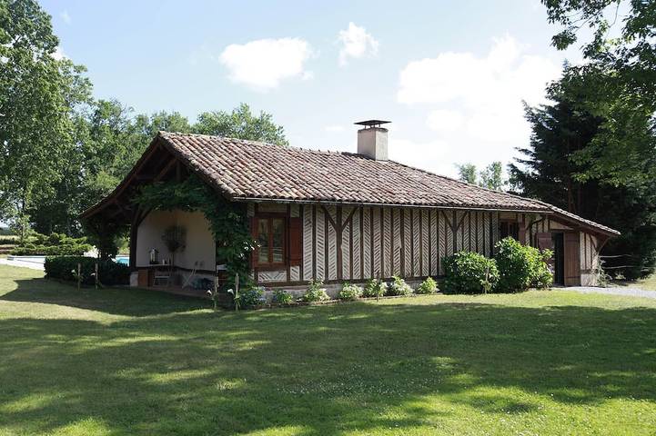 Holiday home for 6 people, with garden and terrace, with pets - 1