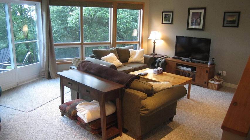 Chalet pour 8 personnes, avec jardin dans Mont-Tremblant - 2