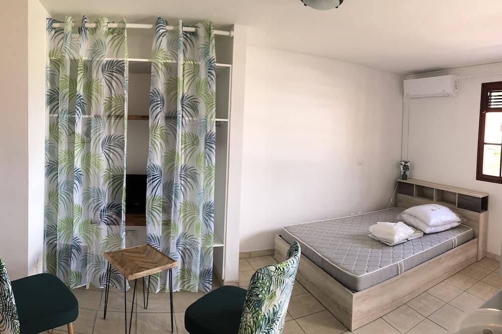 Ganze Wohnung, Charming studio - sea view - downtown sainte Anne in Sainte-Anne, Martinique