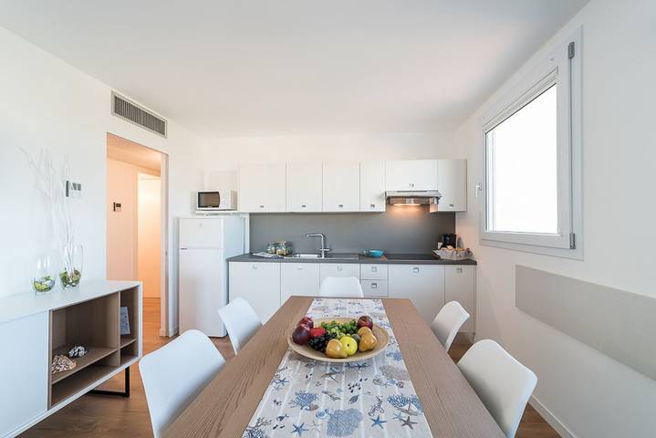 Ferienwohnung für 7 Personen, mit Balkon/Terrasse und Meerblick, mit Haustier in Lignano Sabbiadoro - 4