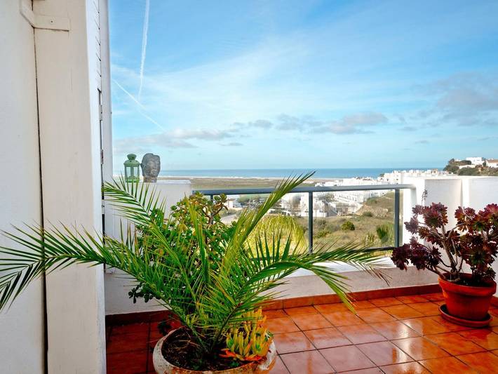 Ferienhaus mit Dachterrasse und Panorama-Blick, Gemeinschaftspool in Conil de la Frontera, Costa de la Luz