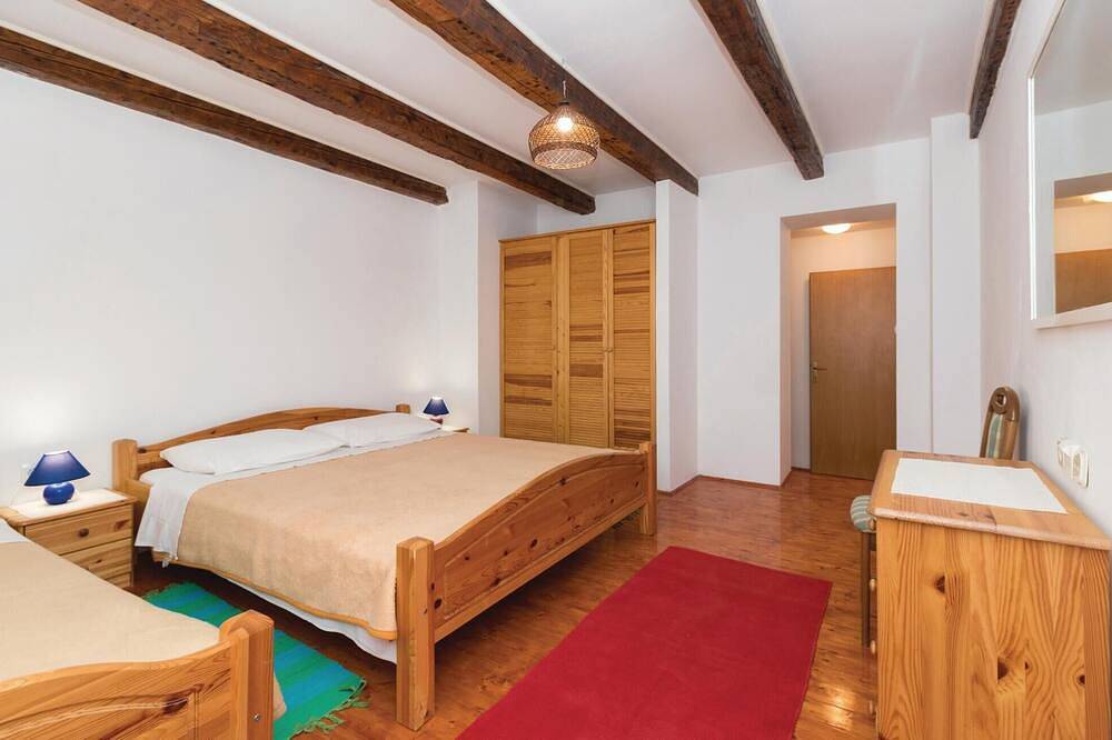 Wspaniały dom w Preko z kuchnią in Preko, Wyspa Ugljan