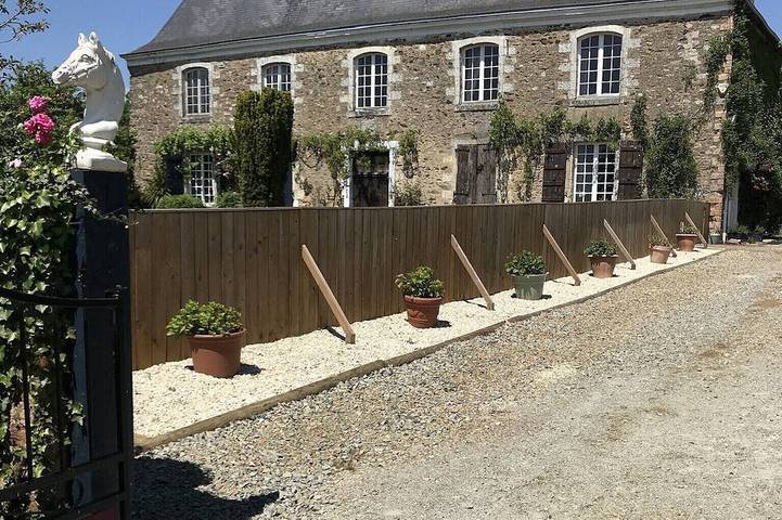 Location de vacances pour 14 personnes, avec jardin à Saint-Sulpice (Mayenne)