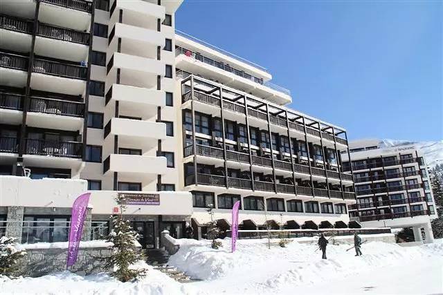 Ganze Wohnung, Komfortable Wohnung · Am Fuße der Pisten · Schwimmbad · Spa · Parkplatz inbegriffen in Flaine, Arâches-la-Frasse