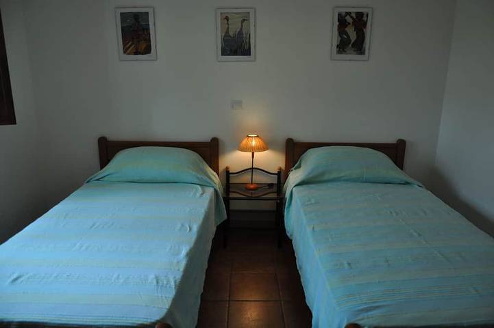 Location de vacances pour 7 personnes, avec jardin dans Rogil - 3