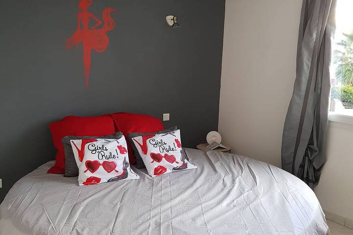 Location de vacances pour 6 personnes, avec jardin et jacuzzi, animaux acceptés à Abeilhan - 4