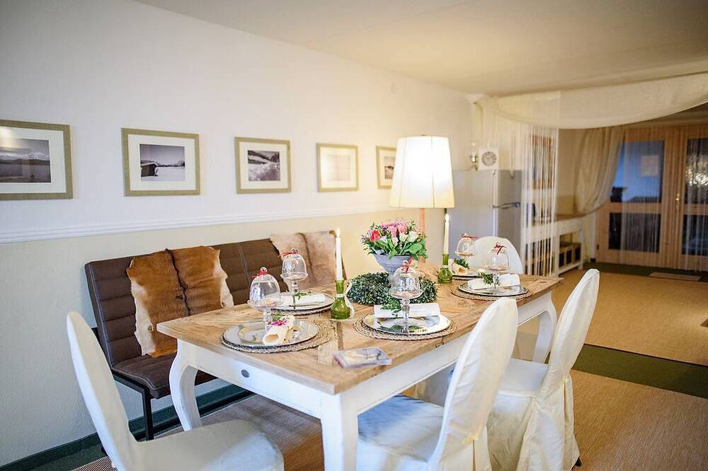 Ganze Wohnung, Large apartment with mountain views of Klostergut in the middle of nature! in Huglfing, Pfaffenwinkel