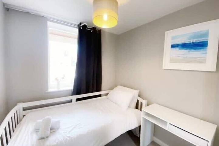 Drei-Zimmer-Haus nahe Cabot Circus mit Parkplatz, Schlafplätze 5 - Hopewell in Bristol, Südwestengland