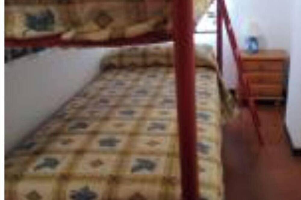 Entire apartment, Urb. Black Stones in San Vicente do Mar, O Grove