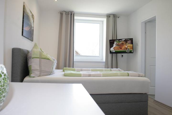 Hütte für 4 Personen, mit Ausblick und Garten sowie Balkon, kinderfreundlich am Millstätter See - 4