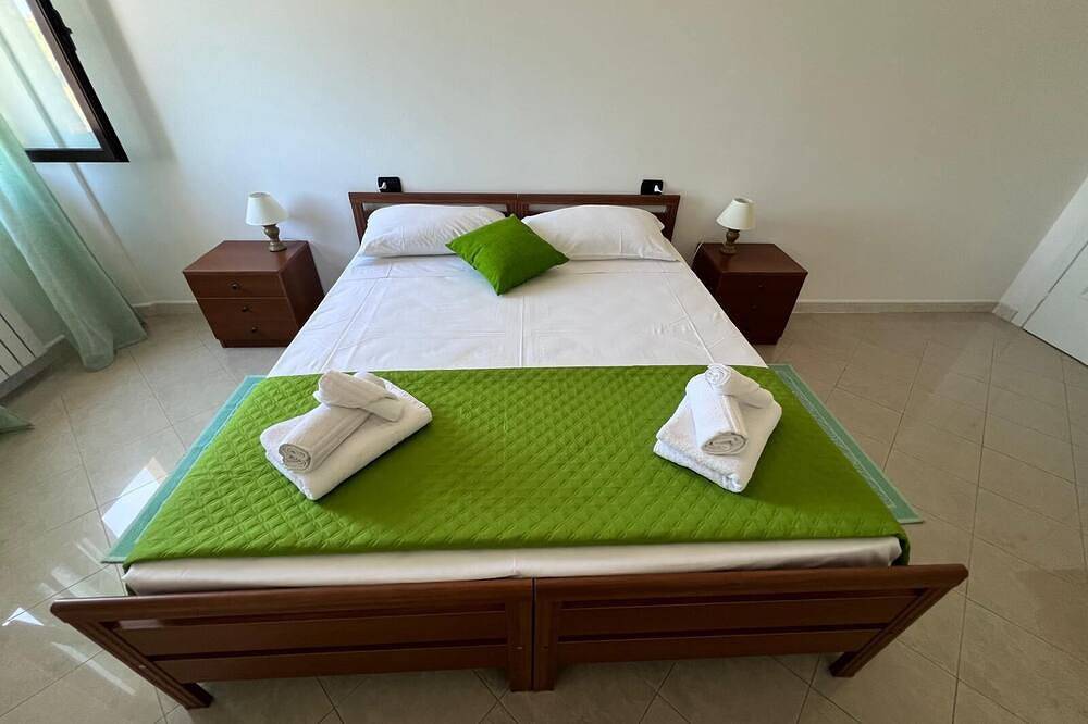 Camera Matrimoniale Vista mare Bagno privato in Gonnesa, Iglesiente